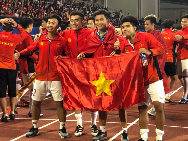 Bình luận sau trận đấu Việt Nam và Indonesia 10/12: Khi vô địch là định mệnh