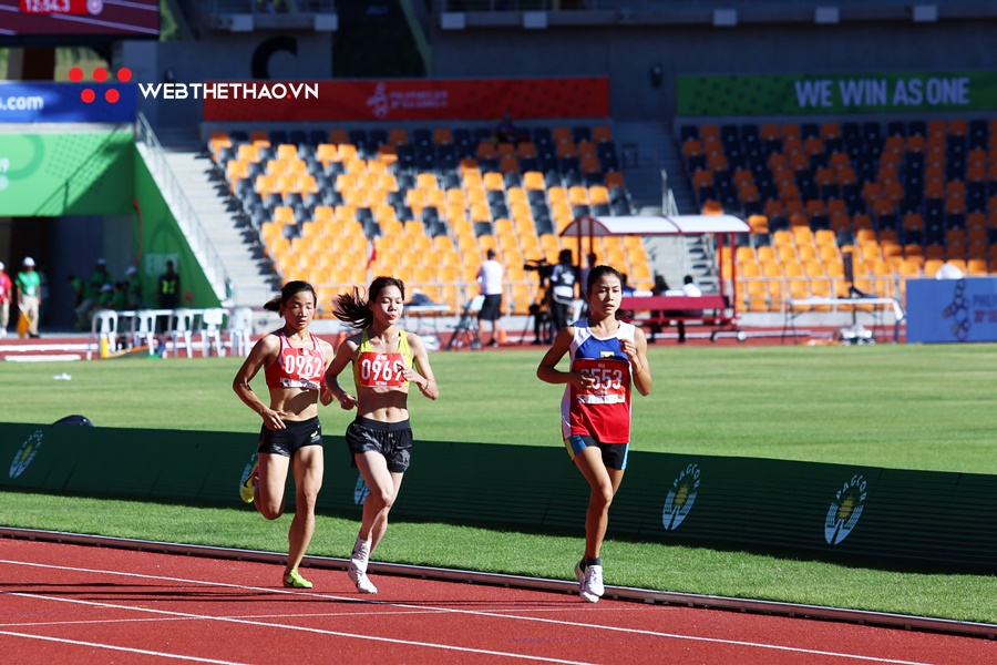 Oanh “ỉn” Bắc Giang vượt “nhà vô địch chân đất quê Mỏ” giành HCV 5000m SEA Games 30 Oanh “ỉn” Bắc Giang vượt “nhà vô địch chân đất quê Mỏ” giành HCV 5000m SEA Games 30