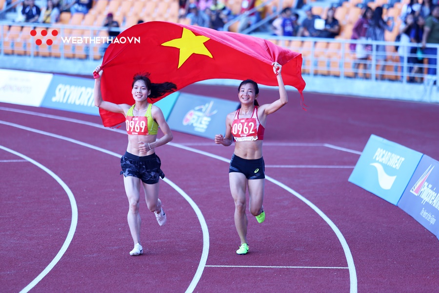 Oanh “ỉn” Bắc Giang vượt “nhà vô địch chân đất quê Mỏ” giành HCV 5000m SEA Games 30 Oanh “ỉn” Bắc Giang vượt “nhà vô địch chân đất quê Mỏ” giành HCV 5000m SEA Games 30