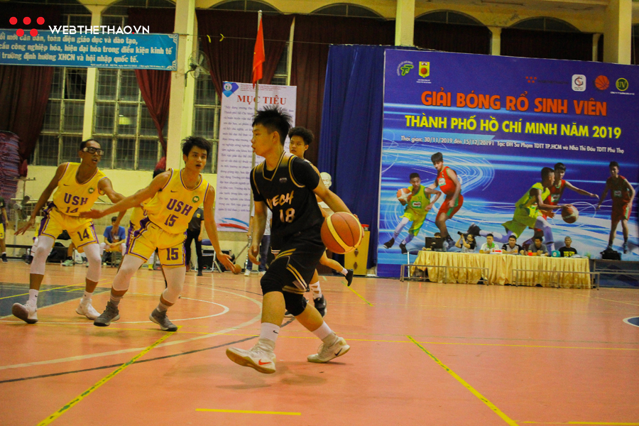 3 cái tên đầu tiên lọt vào Tứ kết giải bóng rổ sinh viên Tp.HCM 2019