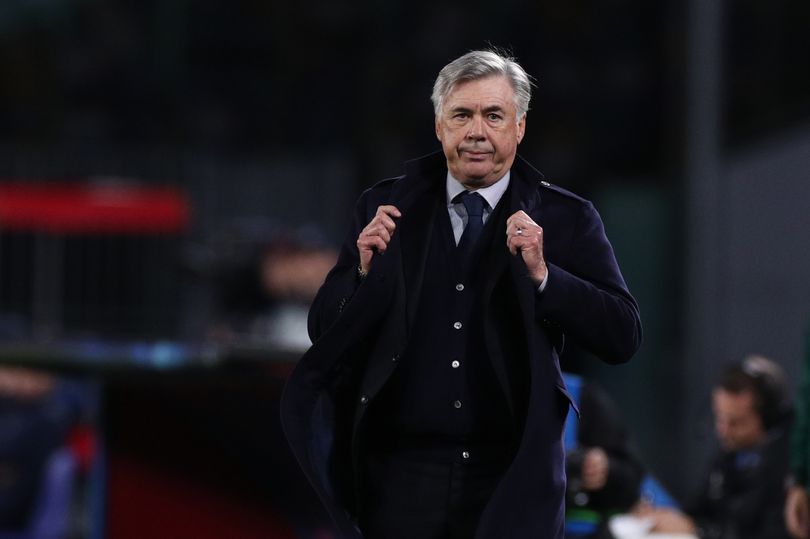 HLV Ancelotti sẽ đến Arsenal hay Everton sau khi bị Napoli sa thải?