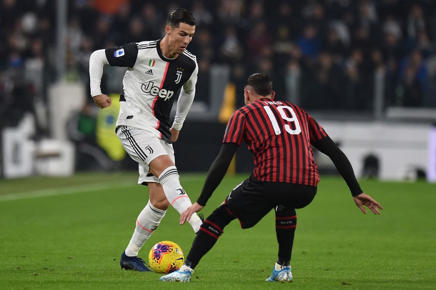 Trận đấu nào mà Cristiano Ronaldo rê bóng thành công 20 lần? Trận đấu nào mà Cristiano Ronaldo rê bóng thành công 20 lần?