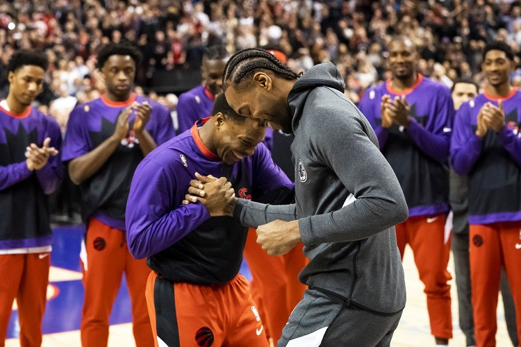 Trở về Toronto, Kawhi Leonard "gửi tặng" thất bại cho đội bóng cũ