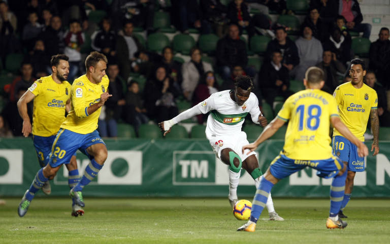 Nhận định Elche vs Las Palmas 00h00, ngày 15/12 (hạng 2 Tây Ban Nha)