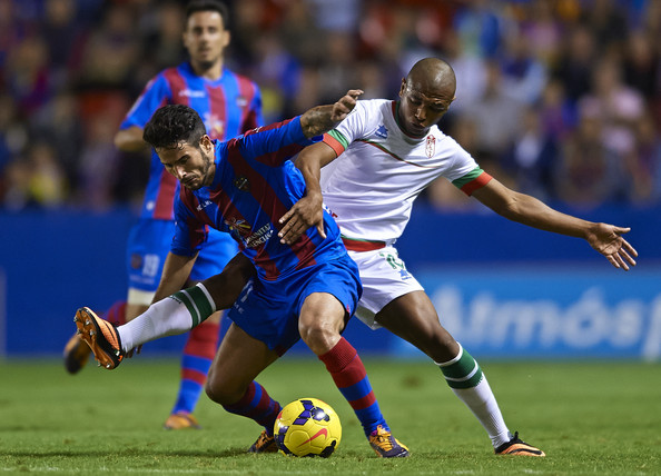 Soi kèo Granada vs Levante 19h00, 14/12 (vòng 17 VÐQG Tây Ban Nha)