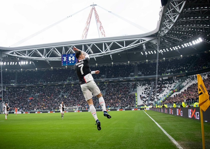 Ronaldo tạo kỷ lục độc nhất vô nhị trong ngày lập cú đúp cho Juventus Ronaldo tạo kỷ lục độc nhất vô nhị trong ngày lập cú đúp cho Juventus