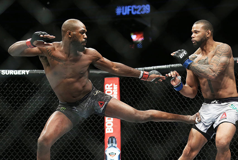 Jon Jones chê hạng nặng 'không linh hoạt', hứa đem tới làn gió mới năm 2020