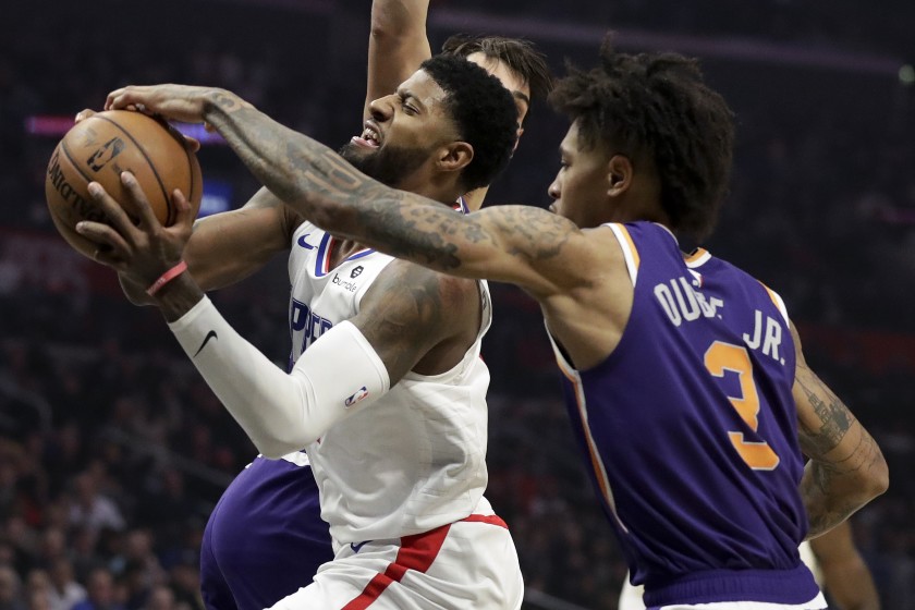LA Clippers thu hẹp cách biệt với người hàng xóm