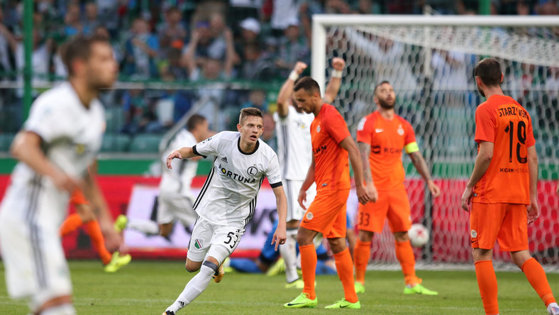 Nhận định Zaglebie Lubin vs Legia Warszawa 02h30, 21/12 (Vòng 20 VĐQG Ba Lan)