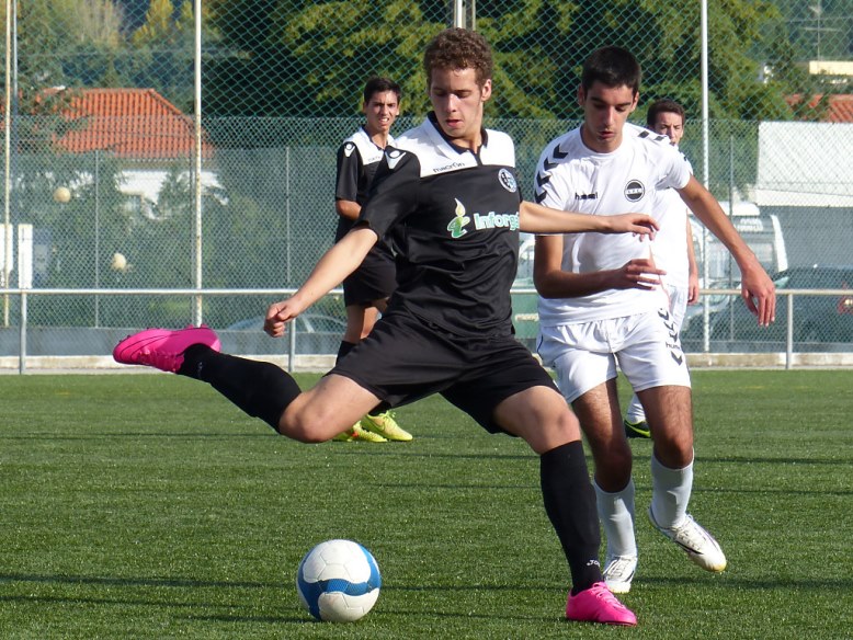 Soi kèo Sertanense FC vs Canelas 2010 21h15, 18/12 (Cúp QG Bồ Đào Nha 2019/20)