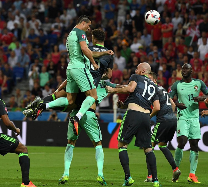 5 lần Ronaldo bật nhảy ghi bàn với độ cao không tưởng trong sự nghiệp 5 lần Ronaldo bật nhảy ghi bàn với độ cao không tưởng trong sự nghiệp