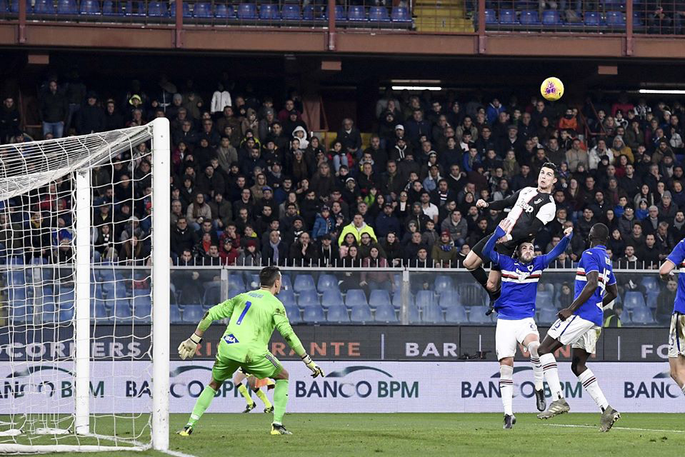 Ronaldo lập công, Juventus trở lại ngôi đầu bảng