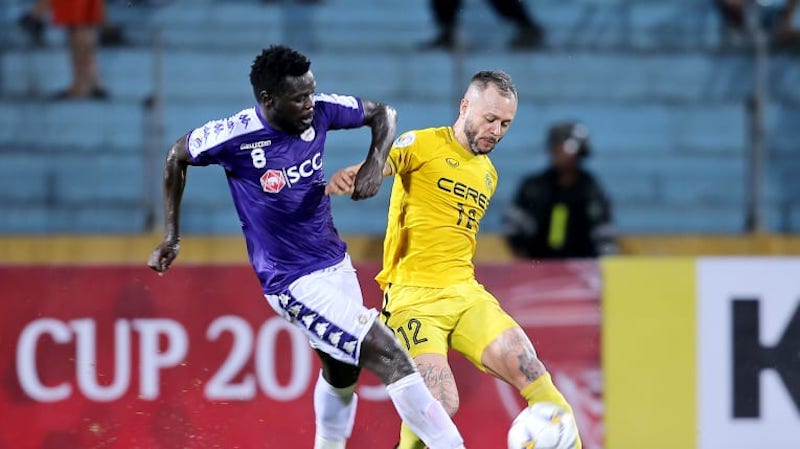 Hủy kèo” Thanh Hóa, Moses vẫn ở lại Hà Nội FC