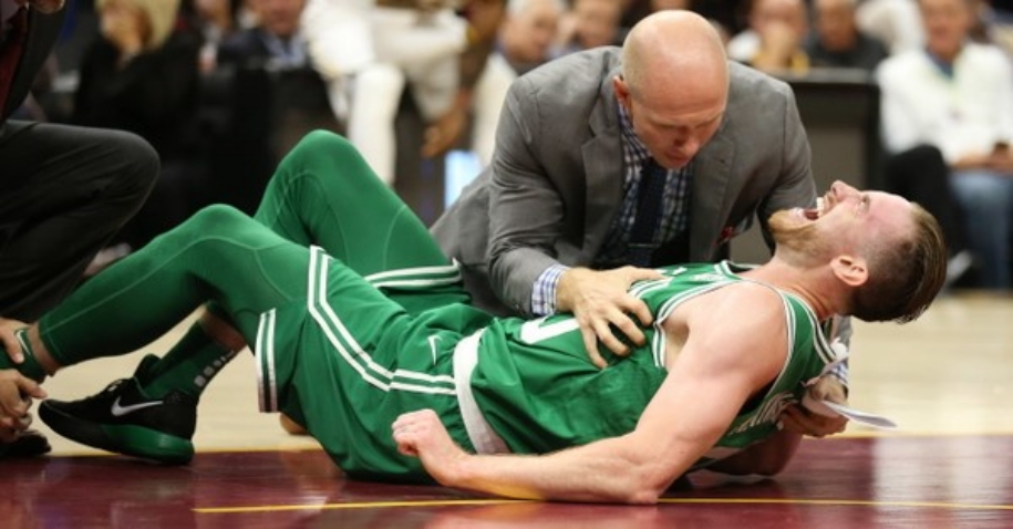 Boston Celtics bó tay trước chấn thương của Gordon Hayward