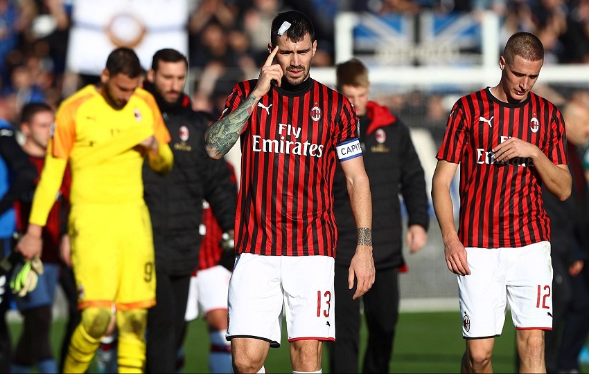 Tin bóng đá 25/12: Ông chủ của Louis Vuitton muốn mua lại AC Milan