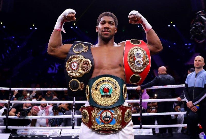 Anthony Joshua thừa nhận có khả năng sẽ phải trả lại đai