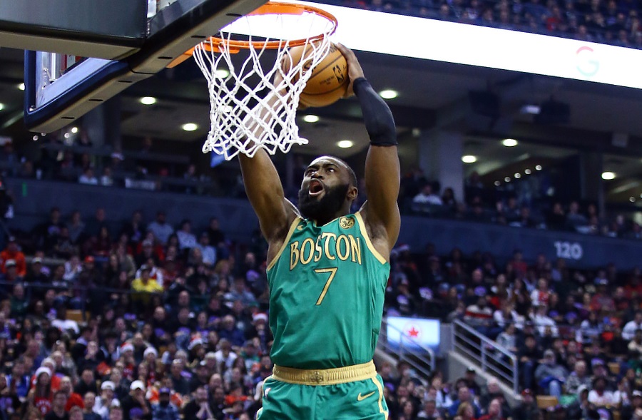 Mở đầu Christmas Day, Boston Celtics nhẹ nhàng vượt qua Toronto Raptors