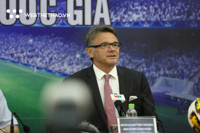 HLV Philippe Troussier của U19 Việt Nam là ai?