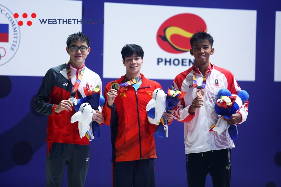 “Thần đồng bơi lội" Trần Hưng Nguyên: Hai tháng gian khổ ở Trung Quốc và nụ cười từ Cúp Chiến thắng