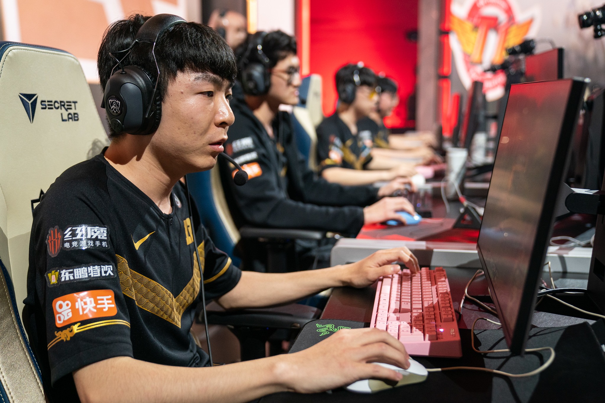 Kết quả tứ kết Demacia Cup ngày 27/12: RNG đại thắng nhờ Langx