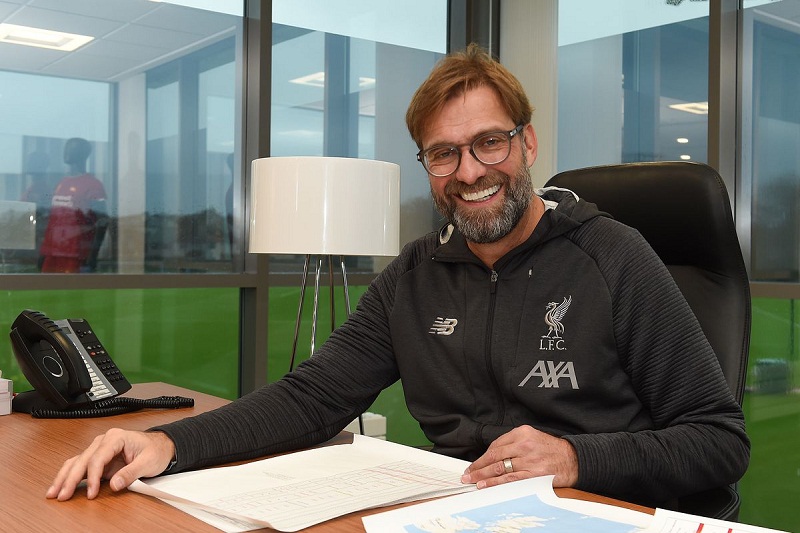 HLV Klopp từ chối rời Liverpool sau hơn 1 giờ đàm phán với PSG