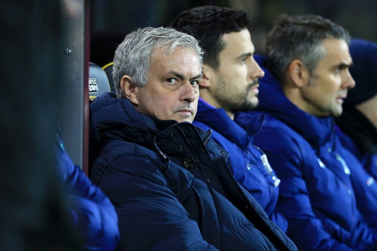 Mourinho cáo buộc hàng thủ Tottenham mắc lỗi với số bàn thua khó tin