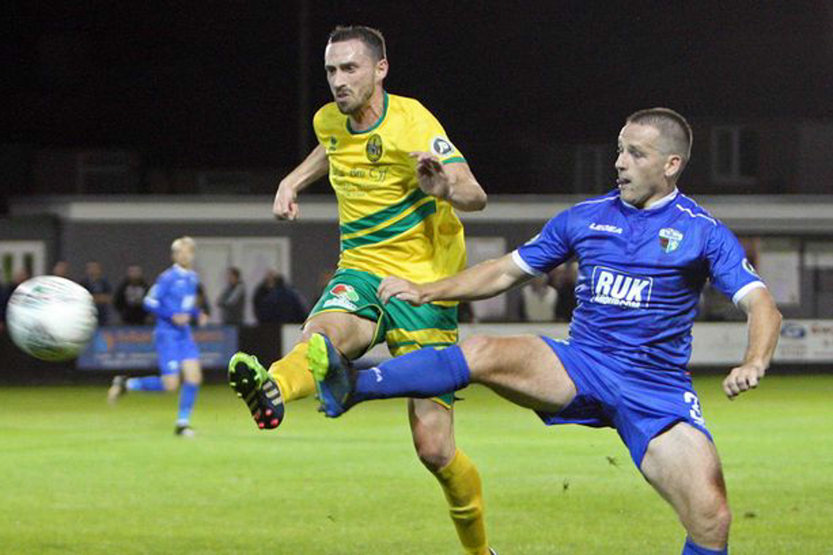 Nhận định Bala Town vs Caernarfon 02h45 ngày 31/12 (Giải VĐQG xứ Wales 2019/20)