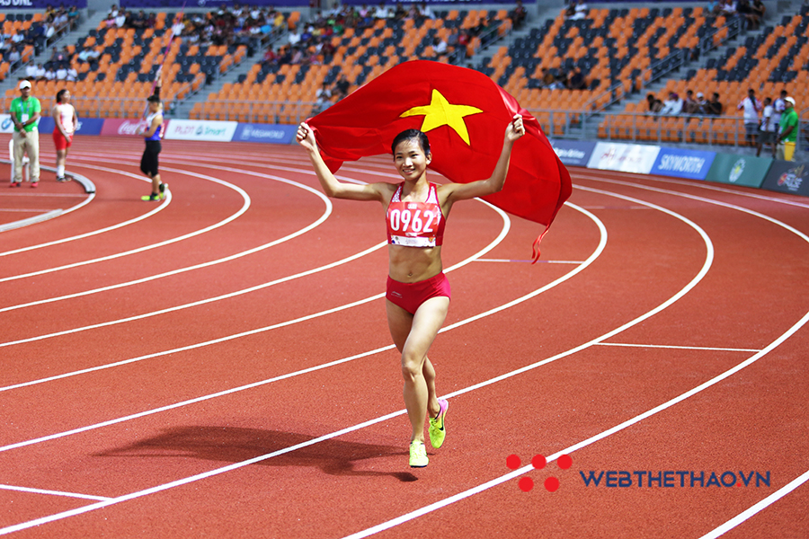 Nguyễn Thị Oanh tiết lộ thời điểm “nhổ giò” chạy marathon… cạnh tranh với Hồng Lệ Nguyễn Thị Oanh tiết lộ thời điểm “nhổ giò” chạy marathon… cạnh tranh với Hồng Lệ