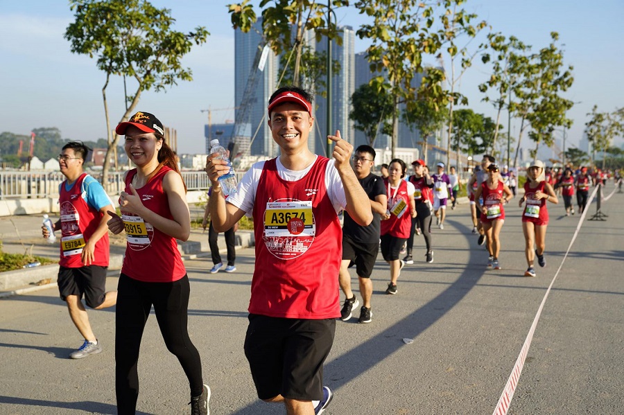 Runner khắp Việt Nam chào đón năm mới 2020 bằng track-log siêu ngộ nghĩnh