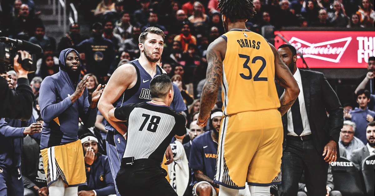 Đẩy ngã Luka Doncic, cầu thủ Golden State Warriors lại bị phạt tiền