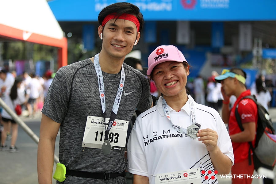 Diễn viên Nhan Phúc Vinh và niềm đam mê chạy bộ tại HCMC Marathon 2019 Diễn viên Nhan Phúc Vinh và niềm đam mê chạy bộ tại HCMC Marathon 2019