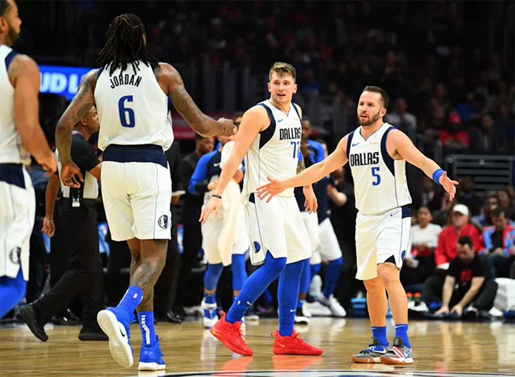 Tham vọng Playoffs của thần đồng Luka Doncic với Dallas Mavericks nhận gáo nước cực lạnh