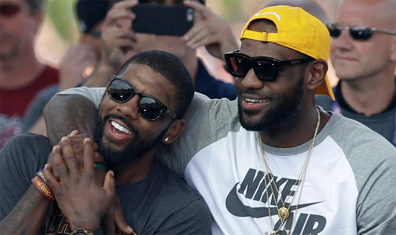 Kyrie gọi điện thoại xin lỗi và tâm sự với LeBron James về quá khứ: Làm thủ lĩnh một đội bóng đâu phải dễ! Kyrie gọi điện thoại xin lỗi và tâm sự với LeBron James về quá khứ: Làm thủ lĩnh một đội bóng đâu phải dễ!