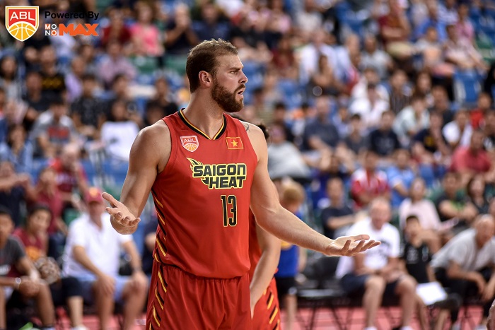 Formosa Dreamers - Saigon Heat: HLV Kyle Julius và bài toán niềm tin