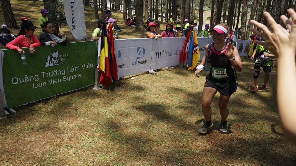 Dalat Ultra Trail 2019: Bất ngờ ĐKVĐ Quang Trần lạc đường nhường chức vô địch cho đối thủ Dalat Ultra Trail 2019: Bất ngờ ĐKVĐ Quang Trần lạc đường nhường chức vô địch cho đối thủ