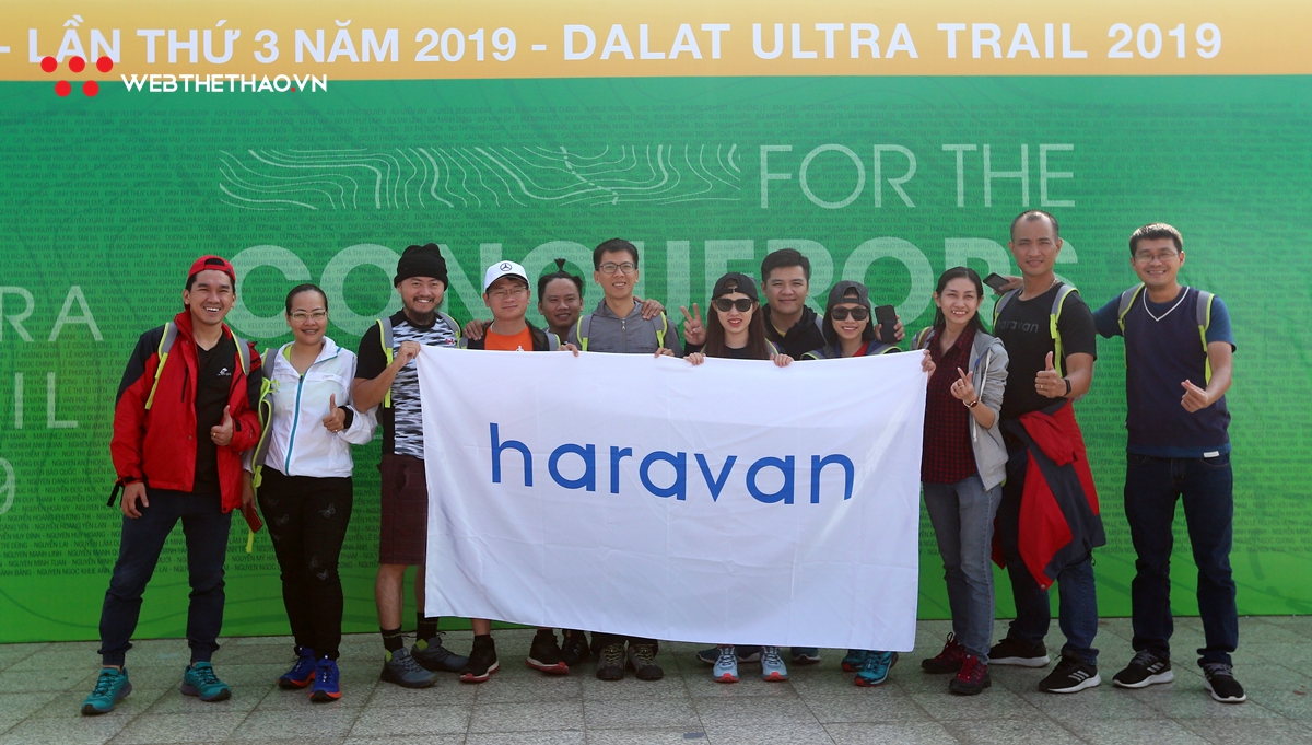 Hàng ngàn runner đổ bộ về Quảng trường Lâm Viên nhận bib thi đấu tại DLUT 2019
