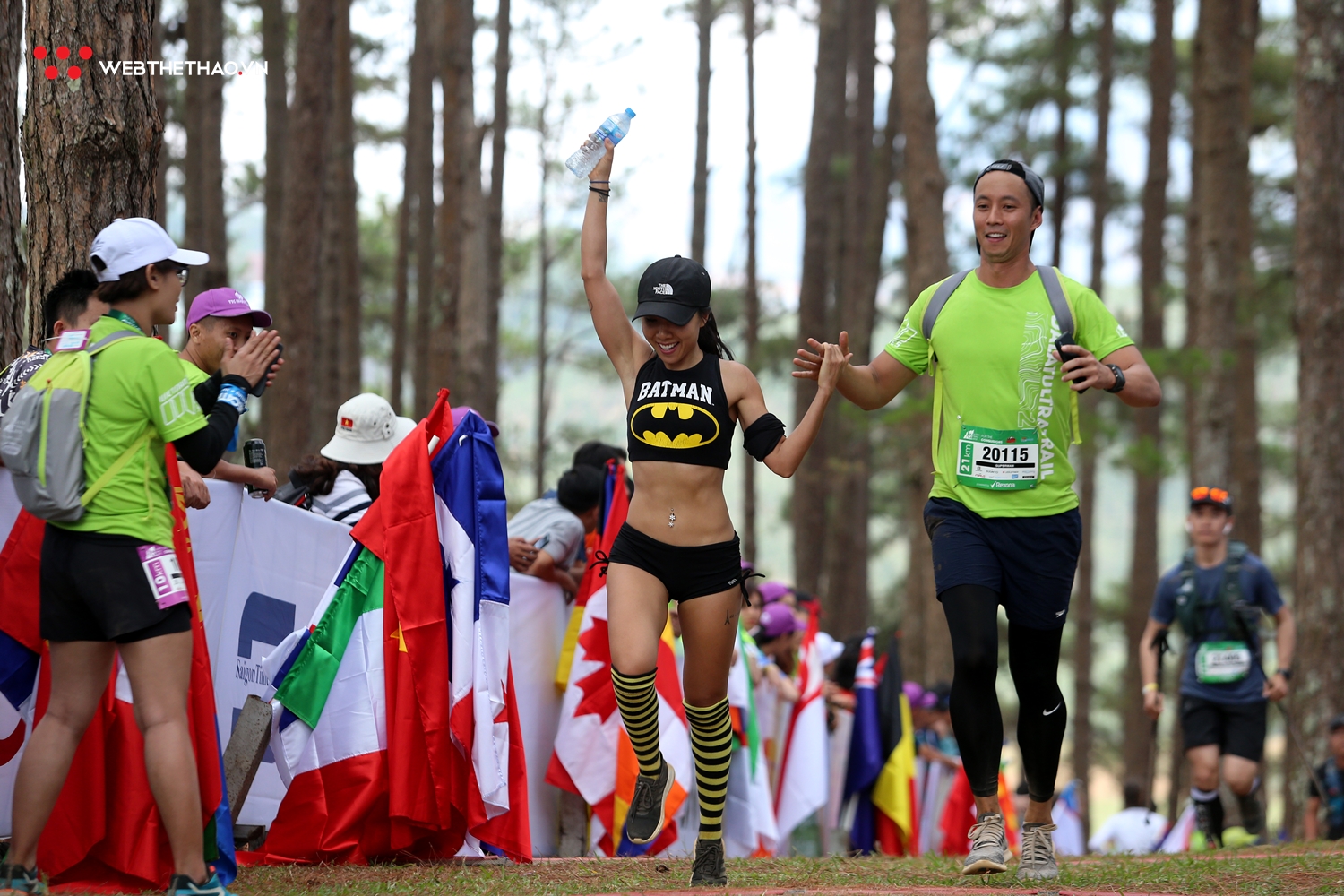 Ngất ngây trước những bóng hồng quyến rũ tại Dalat Ultra Trail 2019