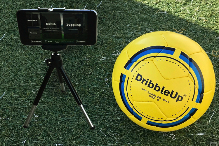 Rê bóng siêu đỉnh như Eden Hazard nhờ DribbleUp Soccer