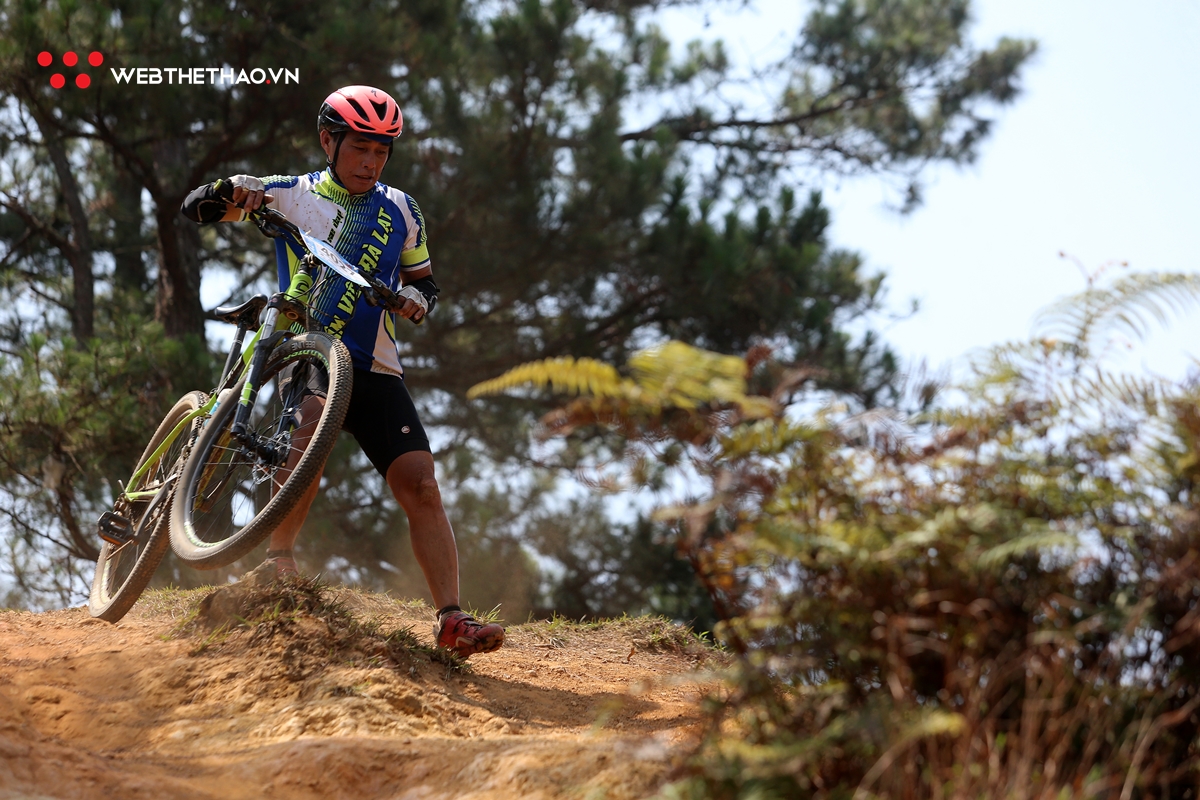 Dalat Victory Challenge 2019: 1001 cách chinh phục dốc đứng vực sâu của các cua rơ