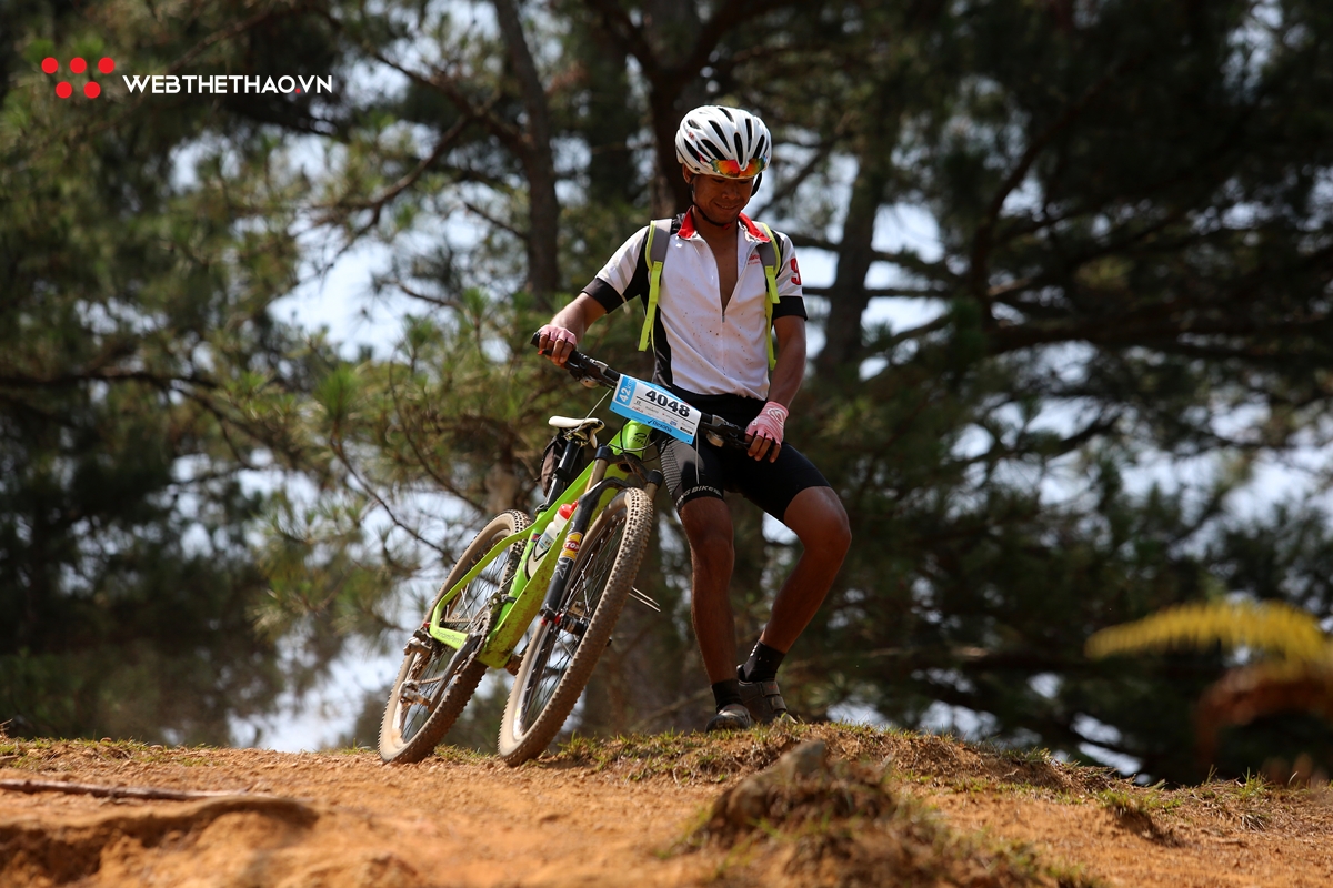 Dalat Victory Challenge 2019: 1001 cách chinh phục dốc đứng vực sâu của các cua rơ