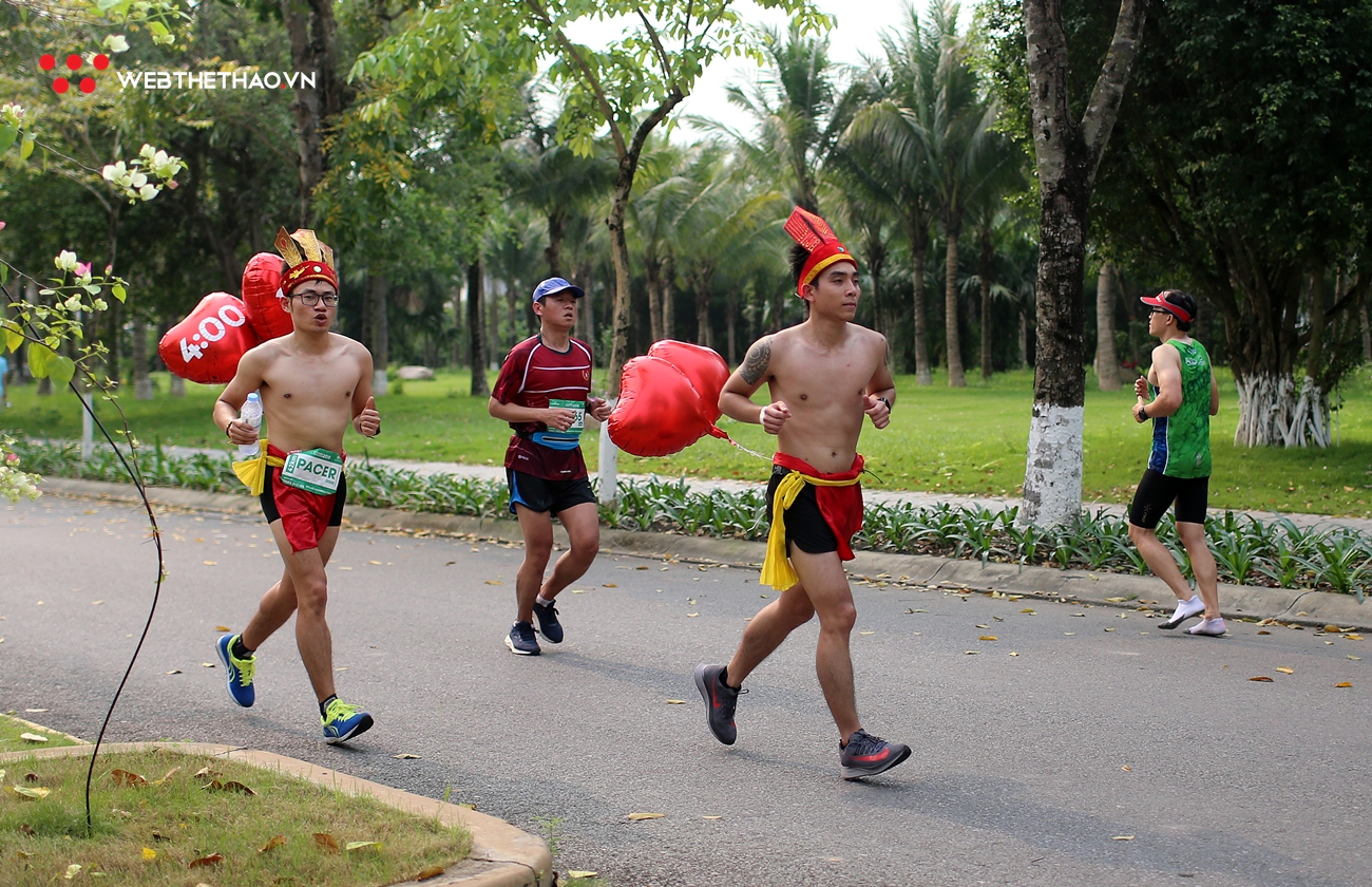 Độc đáo dàn Lạc Tướng Lạc Hầu tại Ecopark Marathon 2019