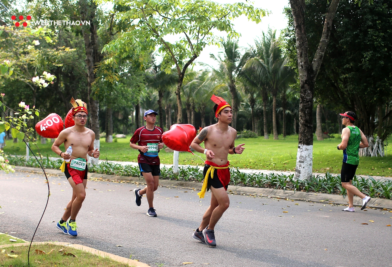 Độc đáo dàn Lạc Tướng Lạc Hầu tại Ecopark Marathon 2019