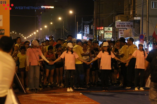 Tình nguyện viên - Bí mật đằng sau thành công của giải Tiền Phong Marathon 2019 Tình nguyện viên - Bí mật đằng sau thành công của giải Tiền Phong Marathon 2019