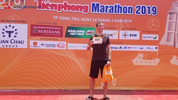 2000 runner ùn ùn đổ về Vũng Tàu nhận bib Tiền Phong Marathon 2019