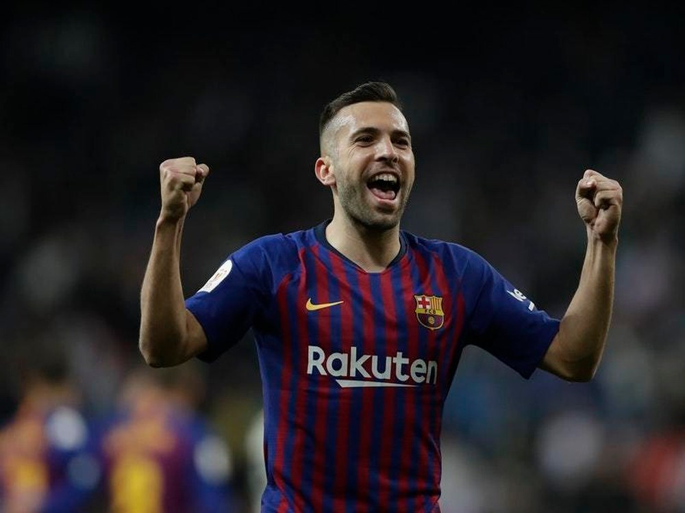 Tin chuyển nhượng sáng ngày 1/3: Liverpool trả giá cho Messi đất Thổ