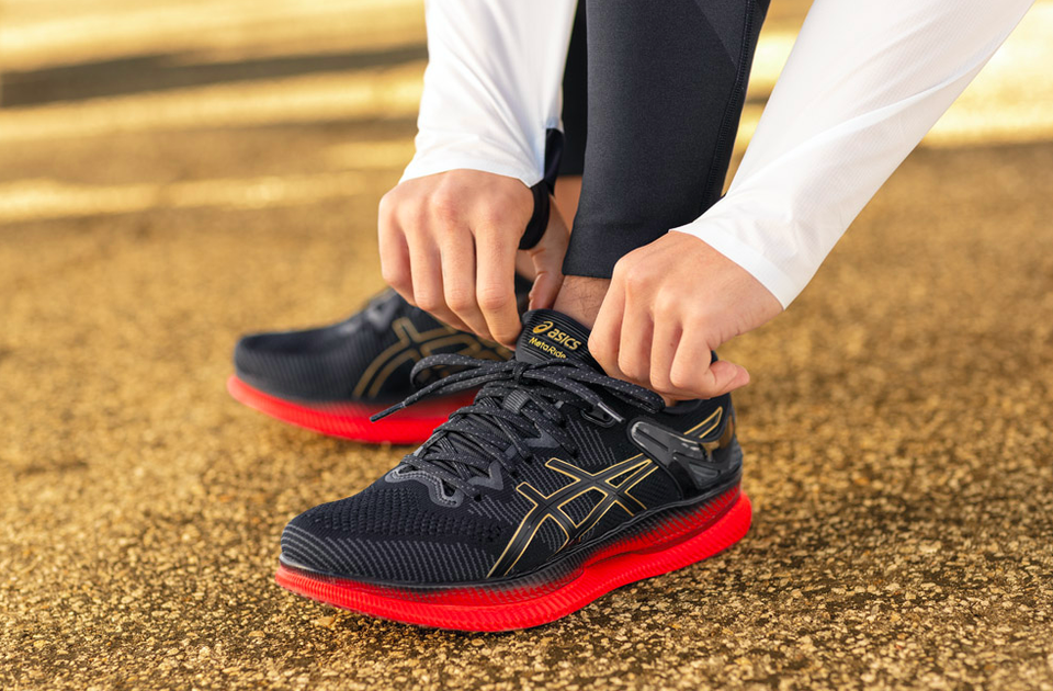 Asics ra mắt công nghệ mới giúp người chạy không bị đau gót Asics ra mắt công nghệ mới giúp người chạy không bị đau gót