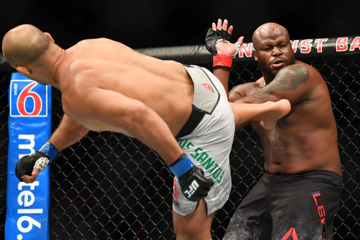 Derrick Lewis đã đấu Junior Dos Santos trong tình trạng chấn thương