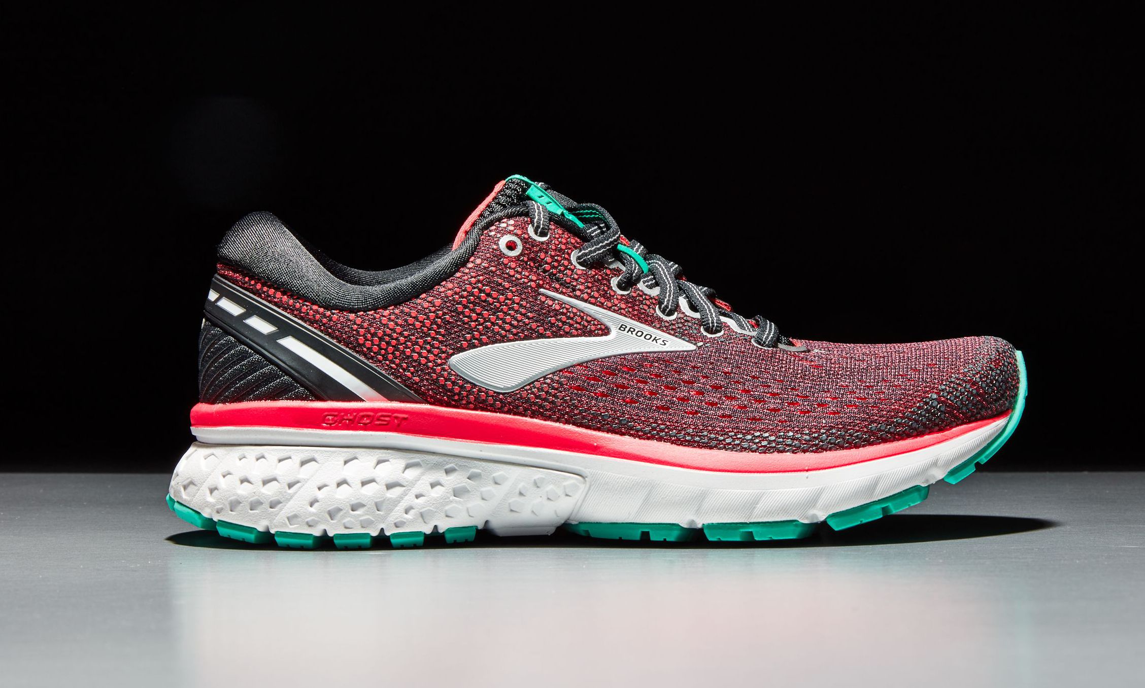 11 mẫu giày chạy tốt nhất dành cho runner nữ