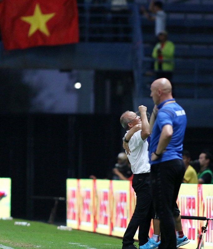 Vượt nỗi sợ Thái Lan: Nấc thang đầu cho sự vươn lên của bóng đá Việt Nam!