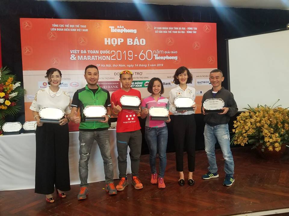 VĐV chạy giải Việt dã báo Tiền Phong 2019 được nhận gần nửa tỷ đồng tiền thưởng VĐV chạy giải Việt dã báo Tiền Phong 2019 được nhận gần nửa tỷ đồng tiền thưởng